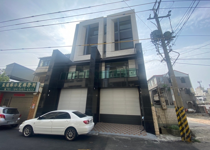 已售出【房仲蕭邦】台中梧棲買屋賣屋|大地坪臨路別墅|全新落成|1788萬|梧棲市場|梧棲國小|梧棲國中|梧棲運動公園|三井outlet｜文化路商圈|梧棲夜市|台中海線房仲推薦|梧棲房仲推薦|台中海線不動產｜買屋賣屋找房仲蕭邦｜房仲蕭邦|0932645362
